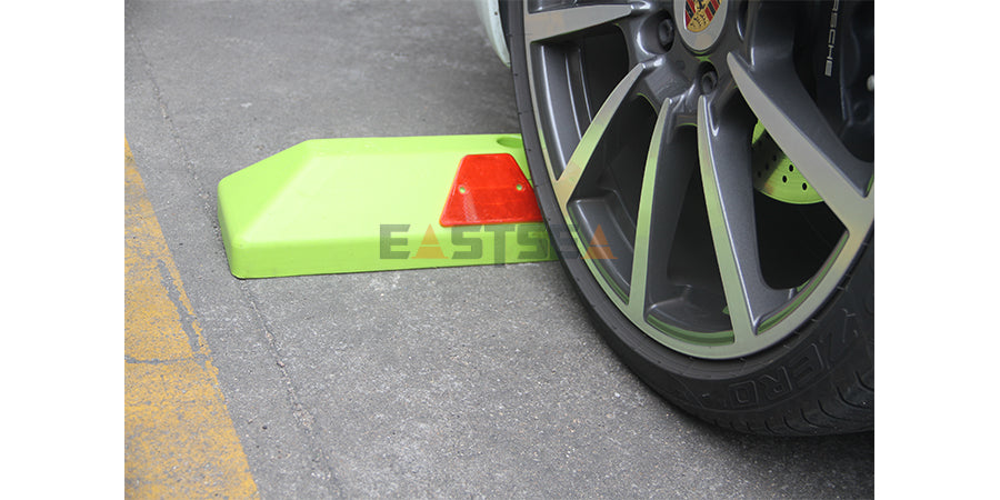 1.65Meter Plastic Wheel Stopper (1)