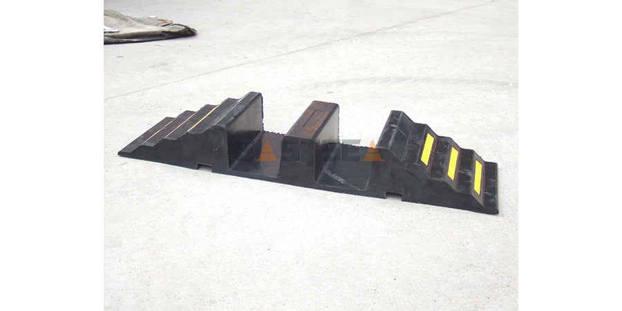 Width Channel Hose Ramp & Bridge – Heavy Duty Ramp for Hoses, Cables and Pedestrian & Vehicle Traffic