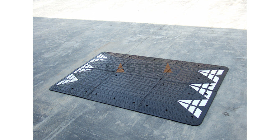 Black Speed Cushion-3