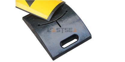 Collapsible & Stackable Flexible Delineator Panel with SpringBack Chevron Design for Traffic Safety