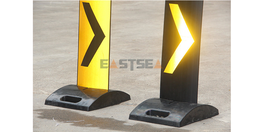 Collapsible & Stackable Flexible Delineator Panel with SpringBack Chevron Design for Traffic Safety