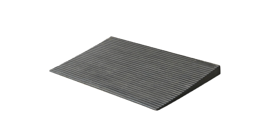 Extensible Car Threshold Ramp