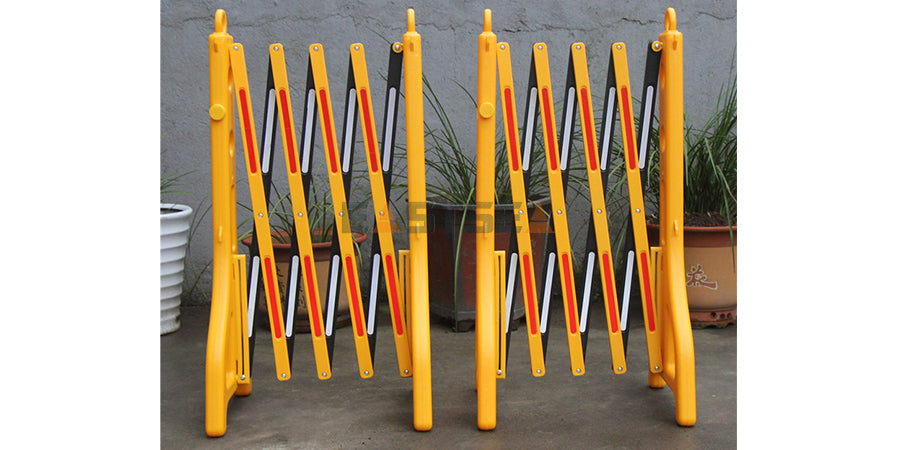 Plastic Expandable Barrier