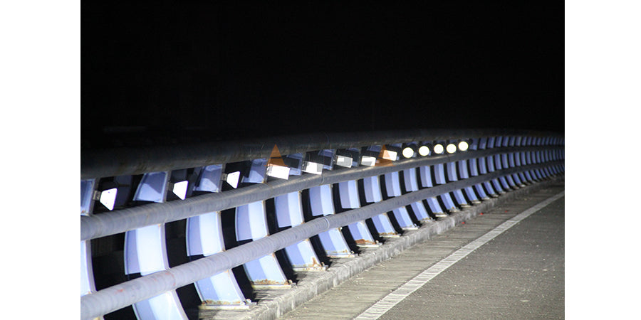 High Visibility Guardrail Reflector for Road Safety, Traffic Guidance & Highway Barriers