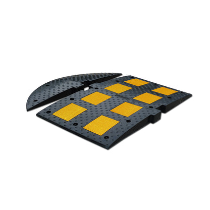 Rubber Speed Hump 900MM / 500MM Width for Traffic Calming & Parking Safety