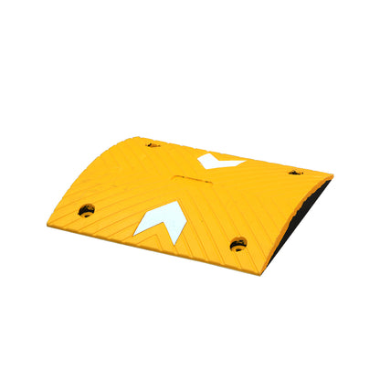 Arrow Speed Hump 50MM / 75MM Height 1M Width Rubber Traffic Speed Bump for Road & Parking Safety
