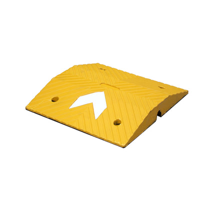 Arrow Speed Hump 50MM / 75MM Height 1M Width Rubber Traffic Speed Bump for Road & Parking Safety